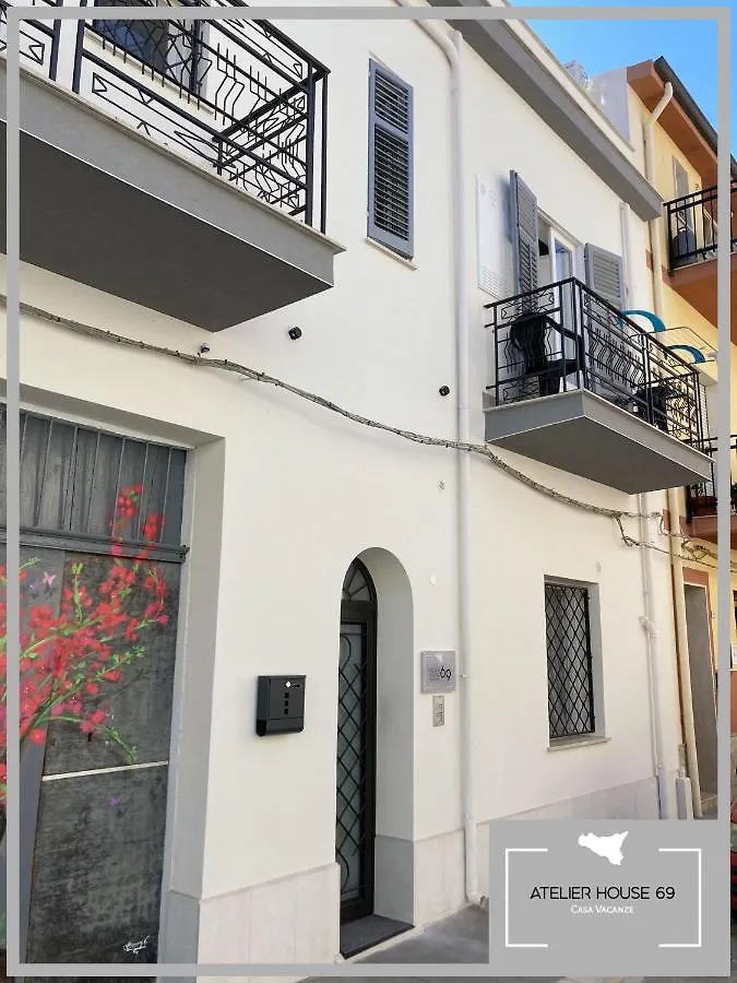 Appartamento Atelier House 69 Trappeto  0*, Trappeto (Sicily)